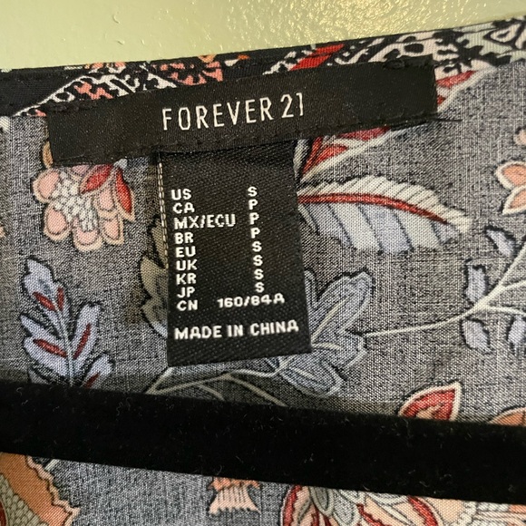 [Forever21] boho long sleeve peasant balloon sleeve floral top in small - Picture 4 of 5